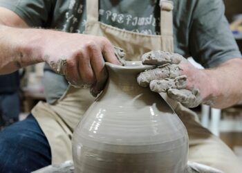 Los talleres cerámicos de Manises tomarán las calles de la ciudad por la Fiesta de la Cerámica 2025