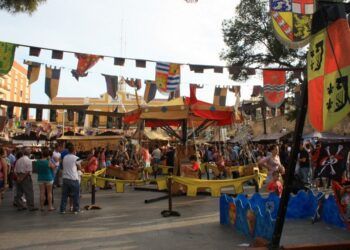 Vuelve el gran mercado medieval de Burjassot con decenas de actividades y actuaciones itinerantes