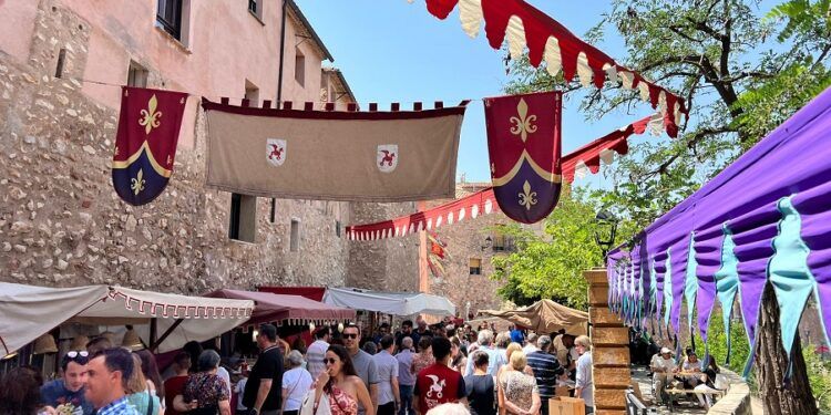 Gran Mercado Medieval María de Luna 2025 en Segorbe con numerosos espectáculos y actividades