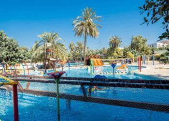 Piscinas municipales verano 2025 en Valencia: aperturas, calendario y precios de todas las piscinas