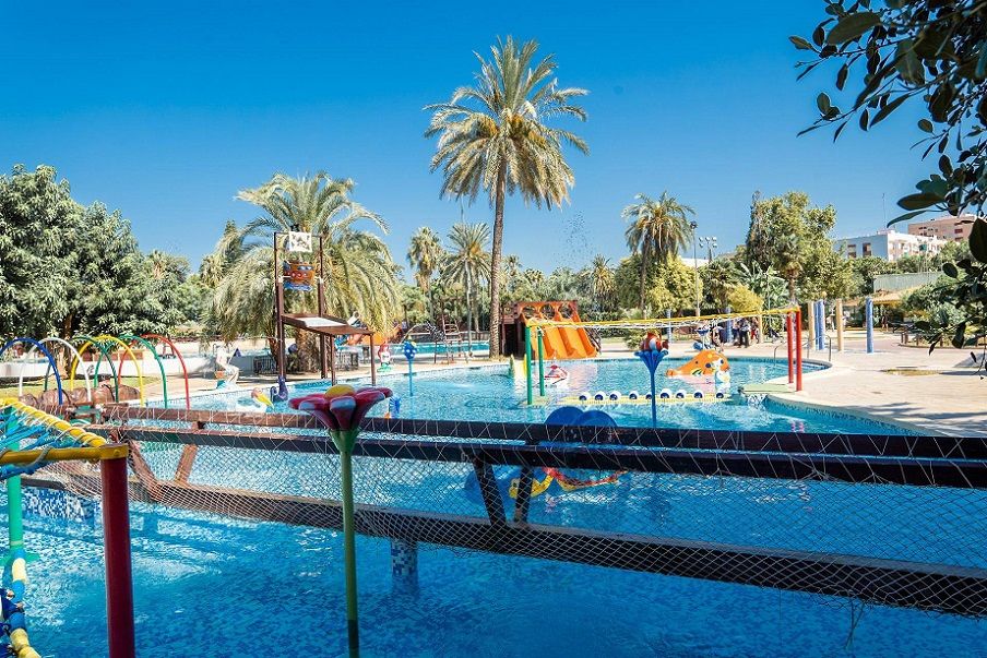 Piscinas municipales verano 2025 en Valencia: aperturas, calendario y precios de todas las piscinas