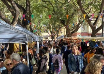 Regresa Russafira a Ruzafa con un gran desfile de carnaval y una feria social de artistas y artesanos