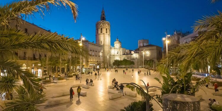 Una ruta de esculturas con personajes de ficción literarios y cinematográficos recorrerá Valencia