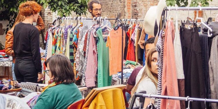 El barrio de Benimaclet estrena este fin de semana un mercado de segunda mano con todo a 1€