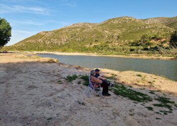 La playa fluvial de Bugarra, una zona de baño desaparecida a la espera de ser reconstruida