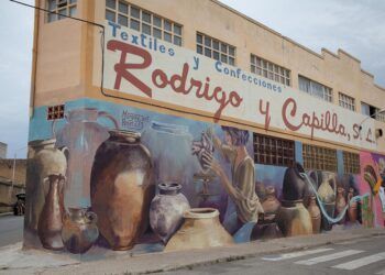 ¿Sabías que uno de los museos al aire libre con más obras de arte urbano de España está en Cheste?
