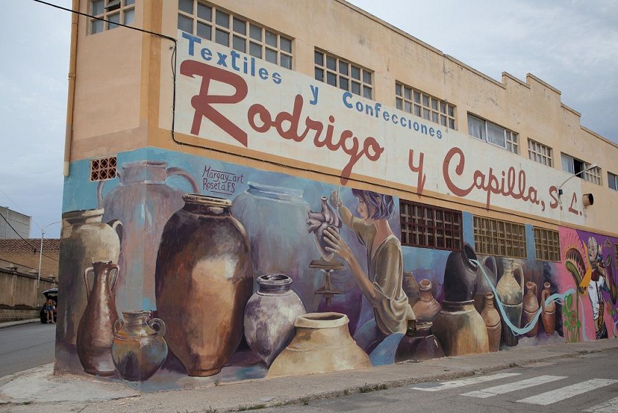 ¿Sabías que uno de los museos al aire libre con más obras de arte urbano de España está en Cheste?