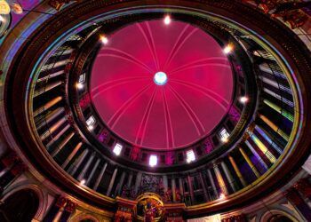 La cúpula del Real Colegio de las Escuelas Pías reabre con un concierto tras dos años de reformas