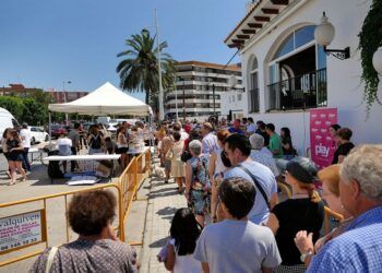 Miles de litros de horchata y fartons gratis por el Día de la Horchata 2025 en Alboraya