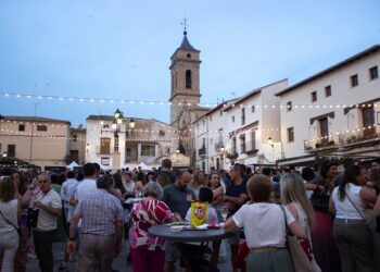La II Feria de Microbodegas llega a la plaza de la Villa de Requena este próximo fin de semana