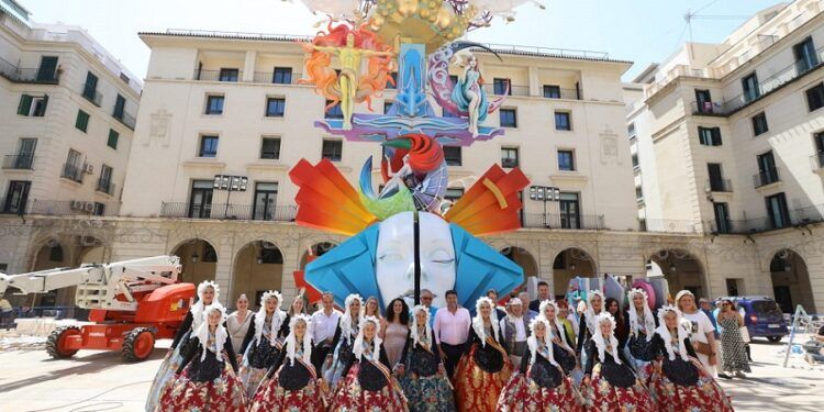 Fogueres de Sant Joan 2025 de Alicante, programa oficial con todos los actos más importantes