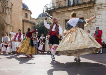 La Jota, según algunos estudiosos especialistas, no es aragonesa: su origen es valenciano