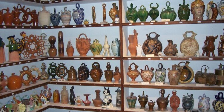 Museo del Botijo de Villena, la colección de botijos más antigua de la península ibérica