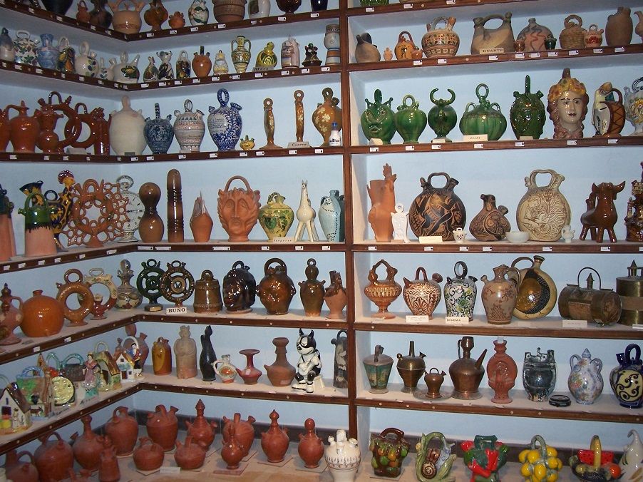 Museo del Botijo de Villena, la colección de botijos más antigua de la península ibérica