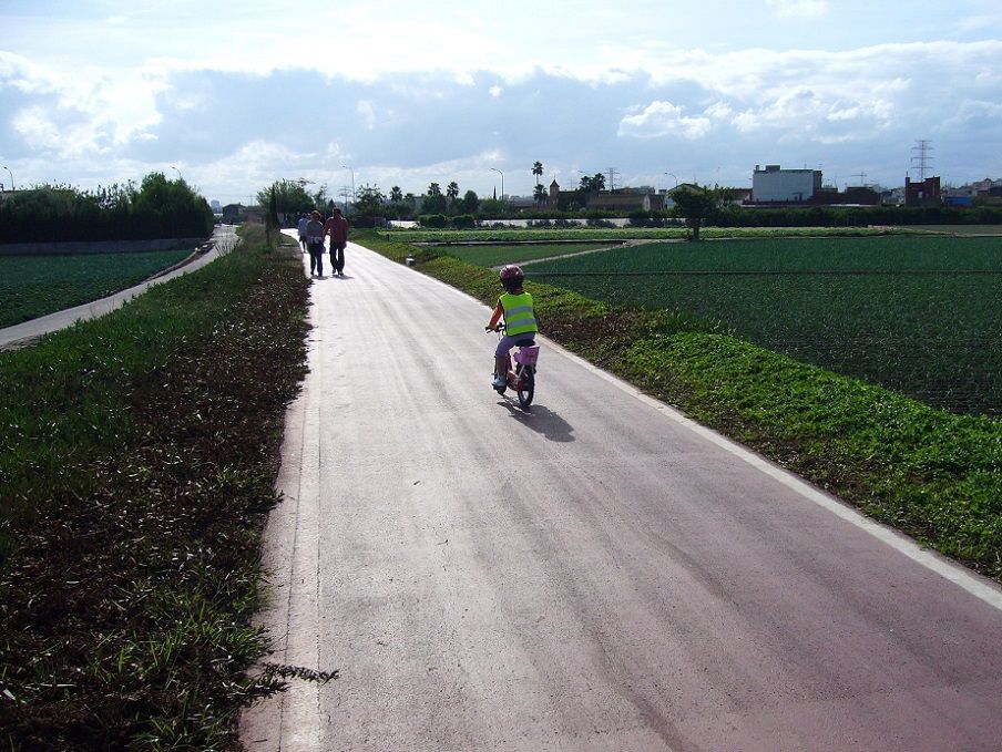 La Vía Xurra, una vía verde que cruza parte de la huerta de l´Horta Nord desde Valencia hasta Puçol