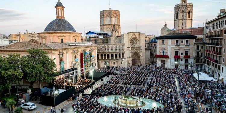 Valencia celebra el Día Europeo de la Música con tres conciertos gratuitos en la plaza de la Virgen