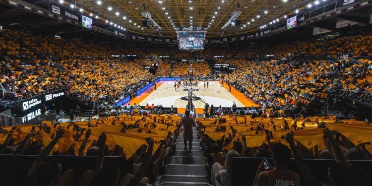 El Valencia Basket se despide de la Fonteta con un partido homenaje de leyendas del baloncesto