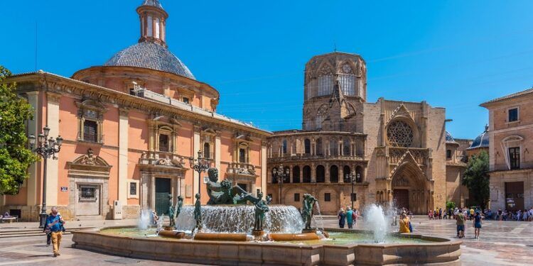 10 razones por las que sí o sí tienes que visitar la ciudad de Valencia