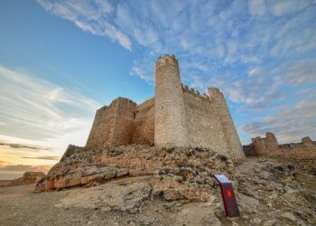 Visitas guiadas gratuitas este verano al Castell de Xivert y a la Ermita de Santa Llúcia i Sant Benet