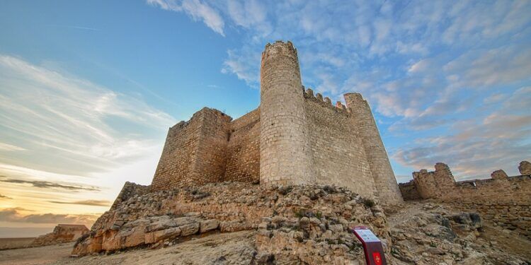 Visitas guiadas gratuitas este verano al Castell de Xivert y a la Ermita de Santa Llúcia i Sant Benet