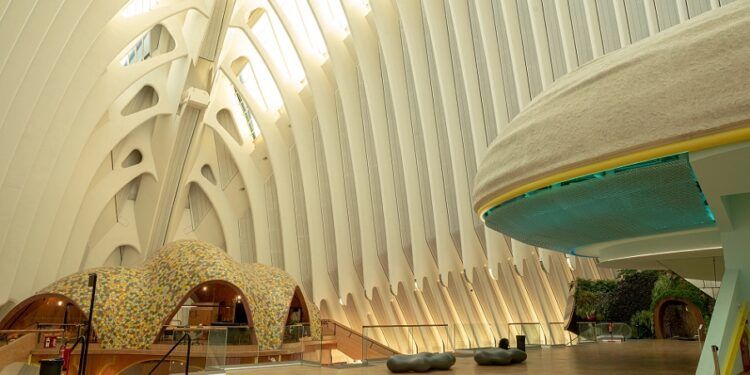 CaixaForum Valencia en agosto: arte, cine, visitas guiadas y experiencias para disfrutar este verano