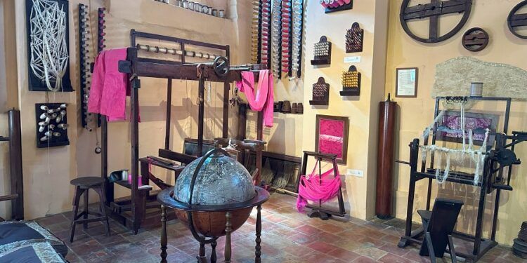 La Casa-Museo de la Seda de Requena, un bello rincón que recorre la historia sedera del municipio