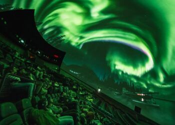 La Ciutat de les Arts i les Ciències propone un verano con planetarios en directo y exposiciones