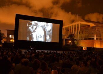 Vuelve el cine de verano a los Jardines del Palau de la Música de Valencia con Filmoteca d’Estiu 2025
