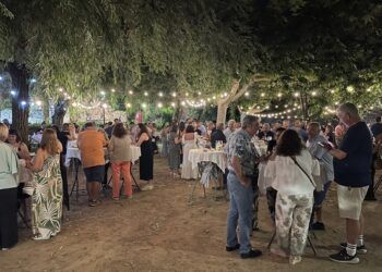 Viver prepara su gran fiesta del verano con barra libre de vinos, música en vivo y tapeo gourmet