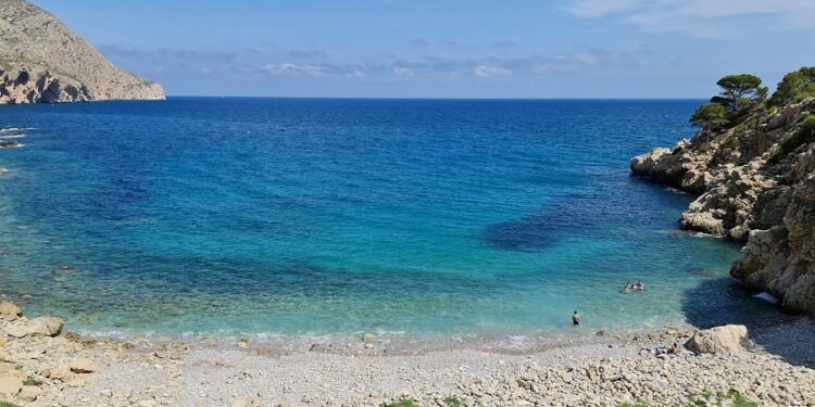 Las joyas naturales de Altea: estas son las 6 calas alteanas que tienes que visitar este verano