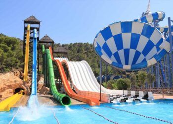 Los mejores parques acuáticos de la Comunitat Valenciana para visitar en el verano de 2025