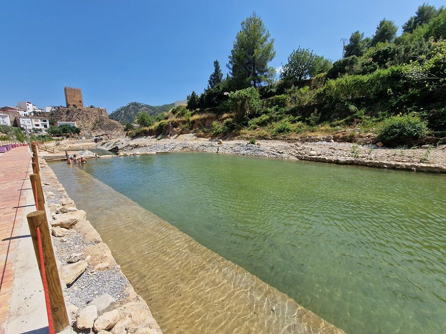 Sot de Chera reabre provisionalmente la playa fluvial de El Gruñidor, rincón dañado por la dana
