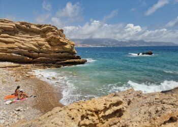 La ruta de las tres calas del Albir, un recorrido para conocer las calas vírgenes de l’Alfàs del Pi