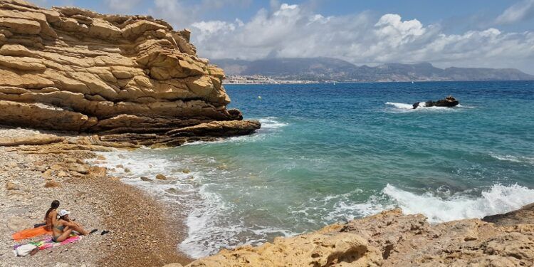 La ruta de las tres calas del Albir, un recorrido para conocer las calas vírgenes de l’Alfàs del Pi