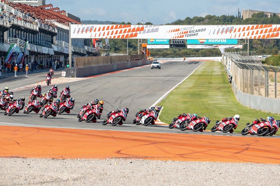 El Circuit Ricardo Tormo de Cheste arranca septiembre con 2 días de carreras de motos gratuitas