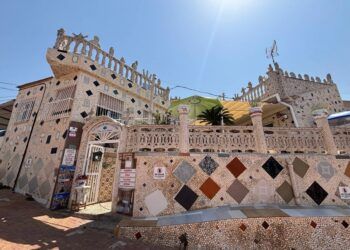 La Casa de las Conchas de Rojales, una joya visitable hecha a mano con miles de conchas marinas