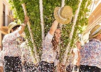 Bétera se llenará de confeti, pólvora y aroma de albahaca con las Festes de les Alfàbegues 2025
