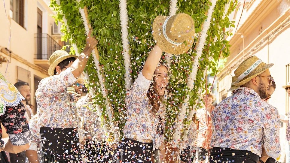Bétera se llenará de confeti, pólvora y aroma de albahaca con las Festes de les Alfàbegues 2025
