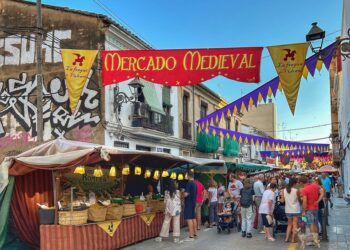 El barrio de Benimaclet celebra sus fiestas en Valencia con música, tradiciones y mercado medieval