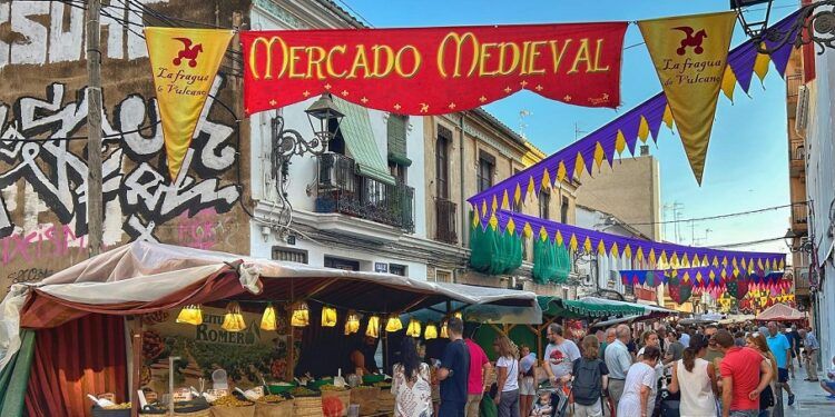 El barrio de Benimaclet celebra sus fiestas en Valencia con música, tradiciones y mercado medieval