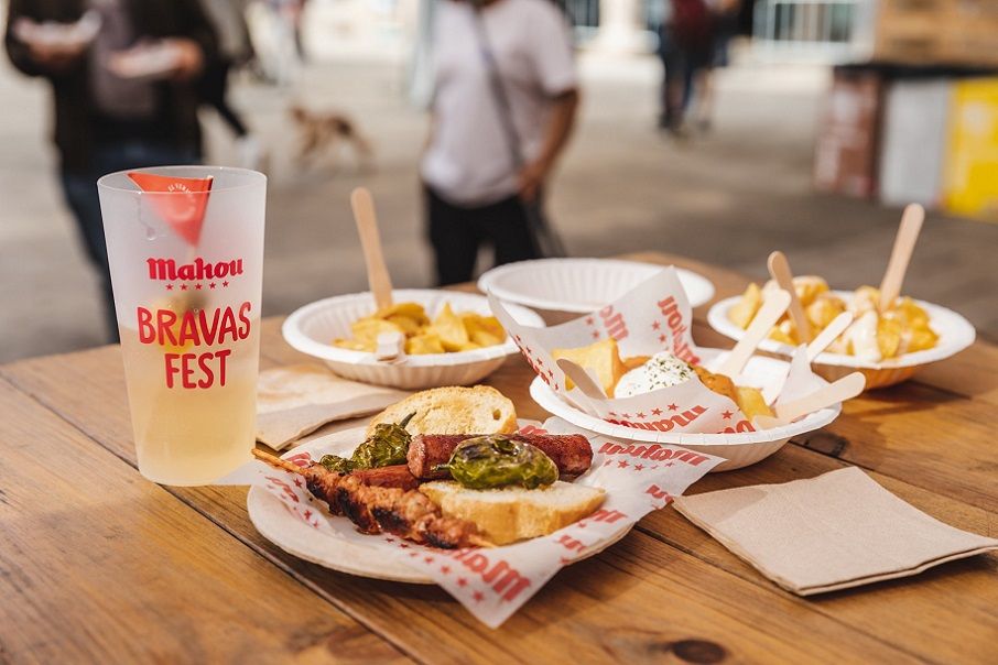 Mahou Bravas Fest Valencia 2025: el gran festival de patatas bravas vuelve a la ciudad frente al mar