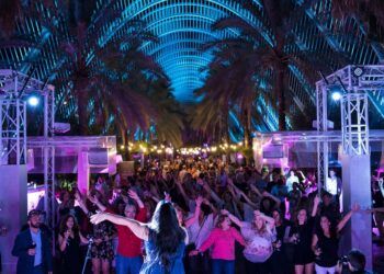 La II Noche de Vino y Música llega a Valencia con gastronomía local, música y vinos valencianos