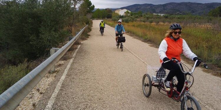 Vuelven las ciclorutas gratuitas a la Vall d´Albaida y l´Alcoià-El Comtat con Roda la Vall 2025