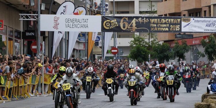 La carrera de motos urbana más antigua de España celebra en Xàtiva su 72ª edición