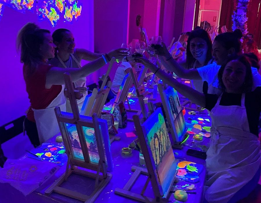 Arte y vino en Valencia: experiencias originales para disfrutar de la creatividad en la ciudad