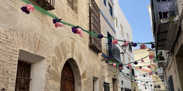 Gestalgar se viste bonito con el proyecto «Calles Engalanadas» como símbolo de esperanza rural