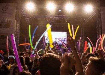 Cinco noches seguidas de música electrónica, dj´s y fiesta gratuita con el festival Al Ras de Xàtiva