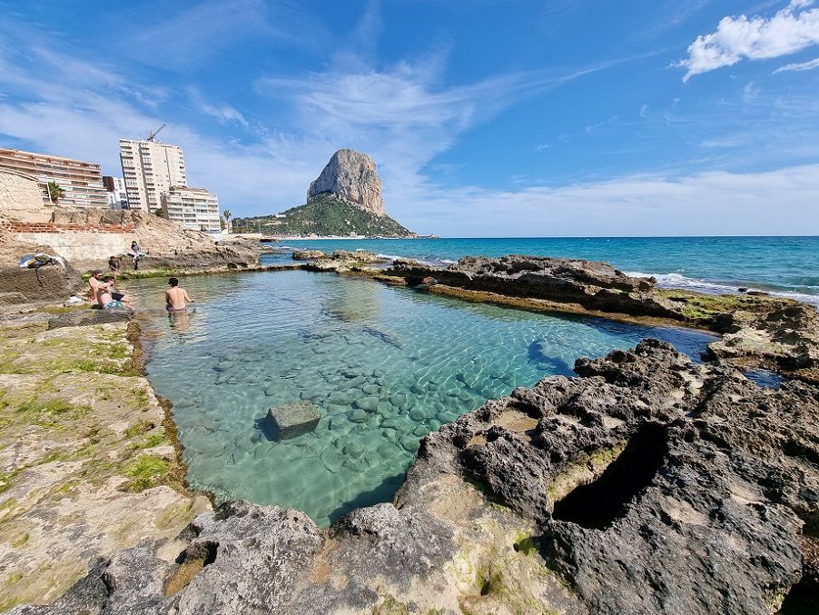 Del «garum» al snorkel: unas piscifactorías romanas que hoy siguen llenas…pero de bañistas