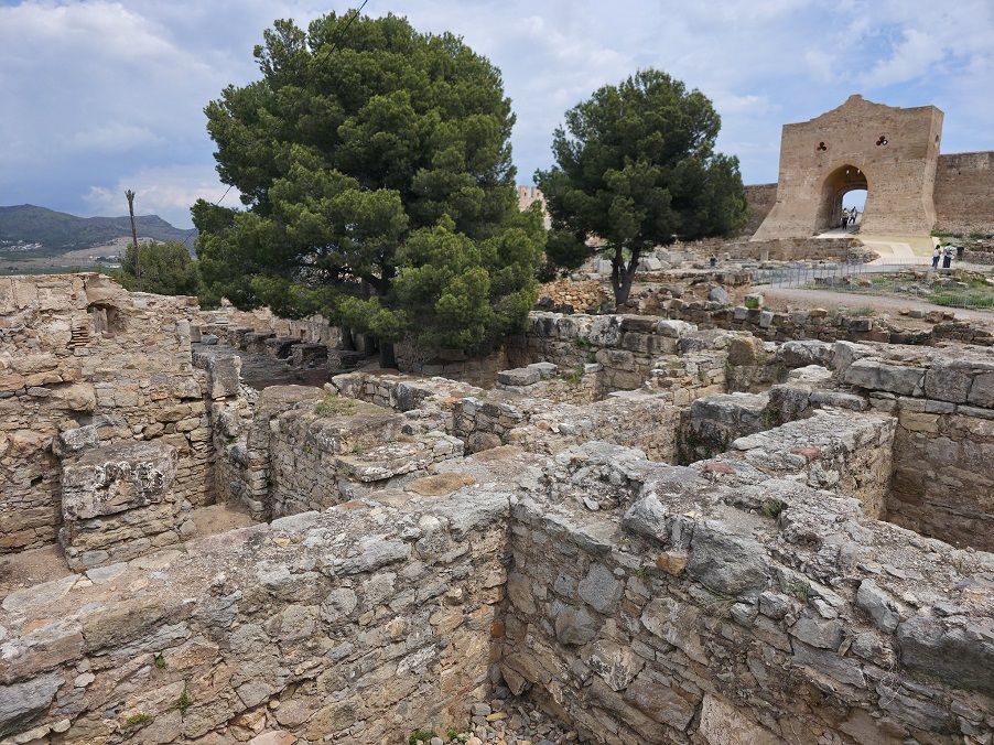 Un viaje fascinante al pasado romano de Sagunto: descubre el legado de Saguntum que perdura