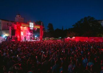 Casal Viveros Mahou vuelve a Valencia con almuerzos de autor, tapas y conciertos gratuitos